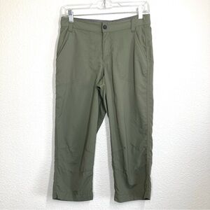 Berghaus Women's  Hiking Pants Size 8 Green Nylon Outdoor Cropped